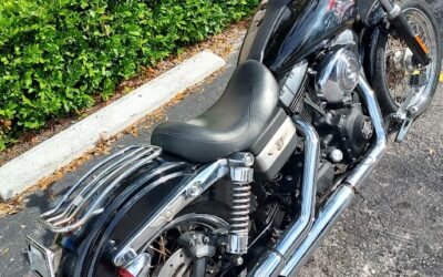 FOR SALE: 2006 Dyna Super Glide 1450 cc —  10,106 miles